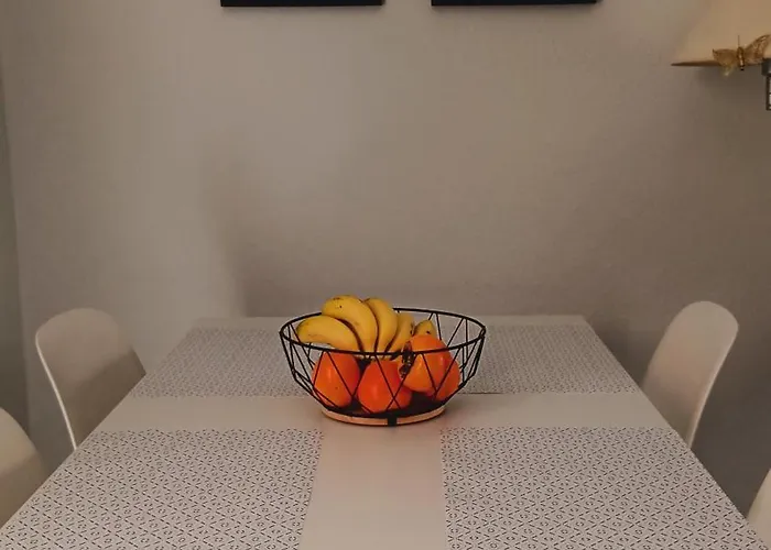 Isalola View 公寓 *