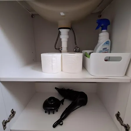 Isalola View アパート